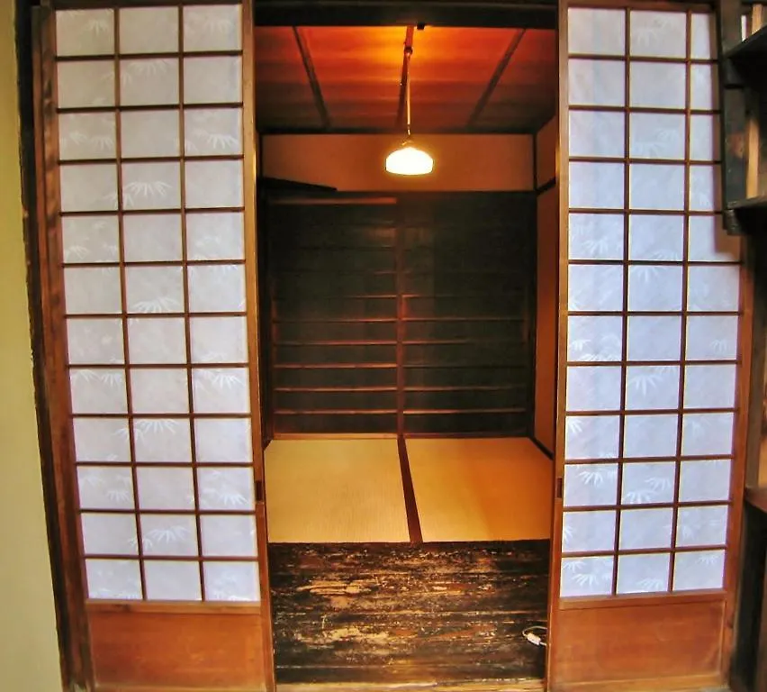 Small World Guest House Kyoto Hostel