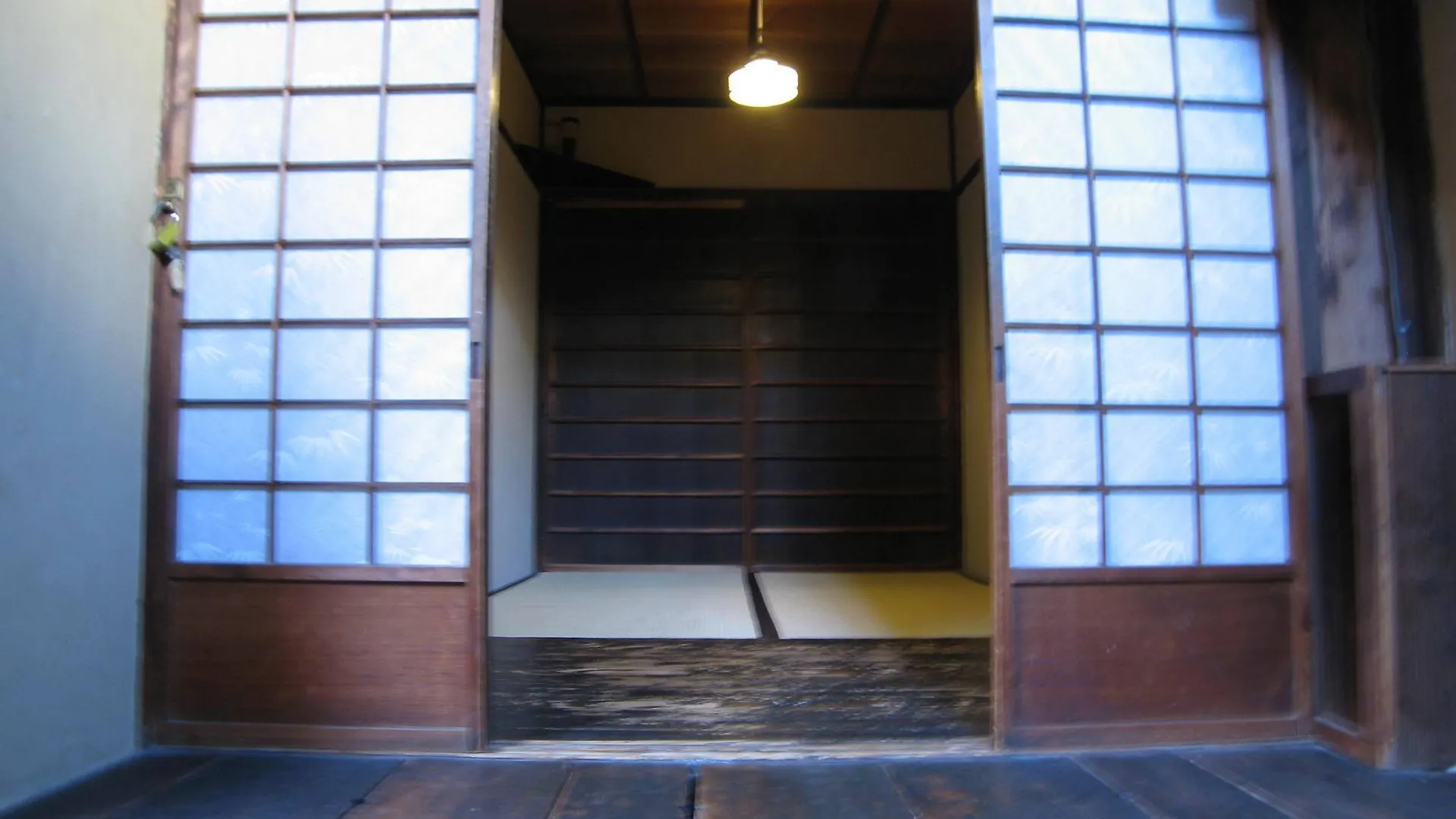 Hostel Small World Guest House Kyoto Japan